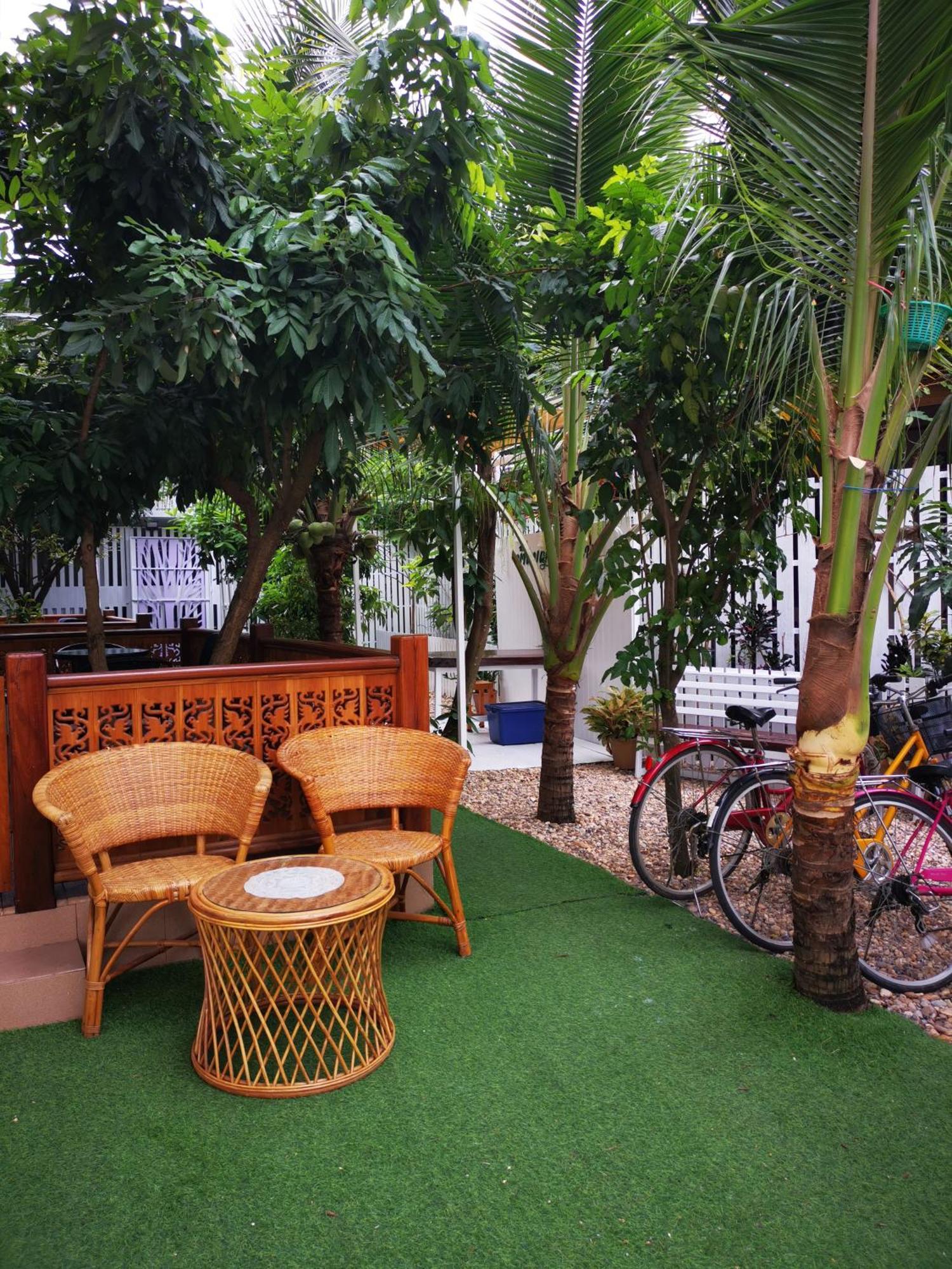 บุญเมืองน่าน Hotel Exterior foto